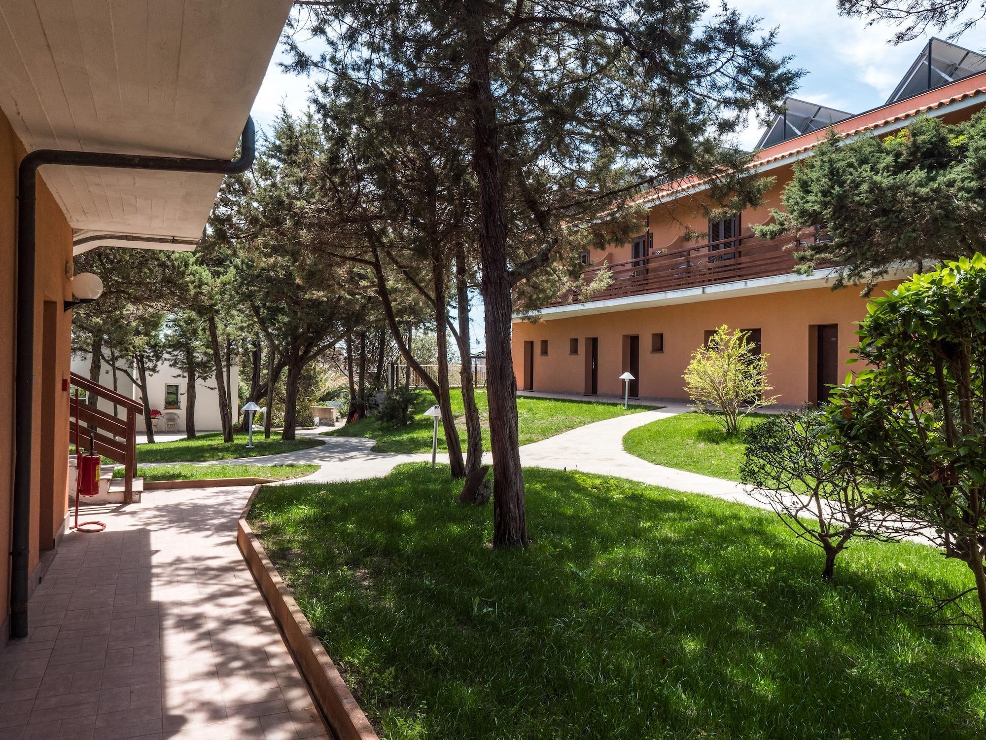 Hotel Cala Reale Stintino Exterior photo